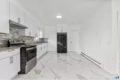 75 Walnut Street, Waterbury, CT 06704 - Photo 4