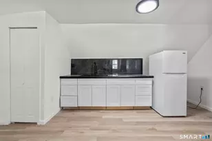 75 Walnut St, Waterbury, CT 06704 - Photo 22