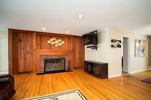 136 Knoll Dr, Hamden, CT 06518 - Photo 6