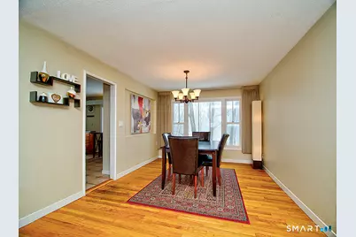 136 Knoll Drive, Hamden, CT 06518 - Photo 10