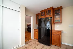 136 Knoll Dr, Hamden, CT 06518 - Photo 14