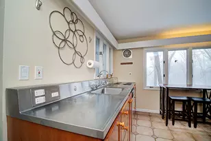 136 Knoll Dr, Hamden, CT 06518 - Photo 16