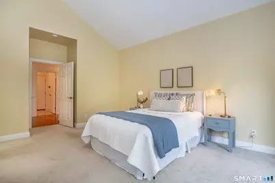 39 Emily Way #39, West Hartford, CT 06107 - Photo 28