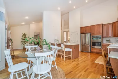 39 Emily Way #39, West Hartford, CT 06107 - Photo 22