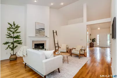 39 Emily Way #39, West Hartford, CT 06107 - Photo 16