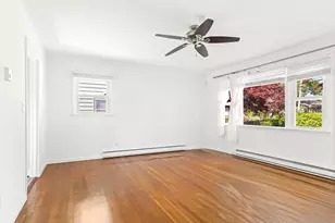 14 Dale Pl, Stamford, CT 06906 - Photo 6
