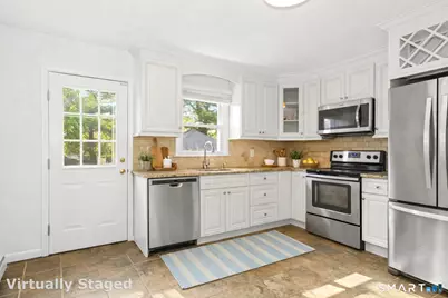 14 Dale Place, Stamford, CT 06906 - Photo 2