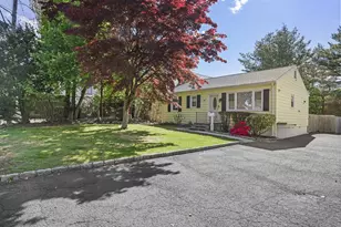 14 Dale Pl, Stamford, CT 06906 - Photo 16