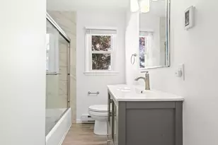 14 Dale Pl, Stamford, CT 06906 - Photo 10