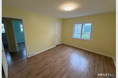 21 Monte Vista Avenue, Newington, CT 06111 - Photo 6