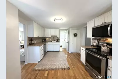 16 John Street #B, Branford, CT 06405 - Photo 6