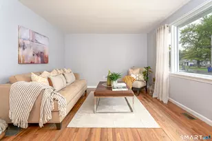4 Lox Ln, Enfield, CT 06082 - Photo 14