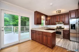 350 Bennetts Farm Rd, Ridgefield, CT 06877 - Photo 6
