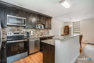 1 Gold Street #4A, Hartford, CT 06103 - Photo 4