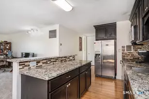 1 Gold St, Hartford, CT 06103 - Photo 6