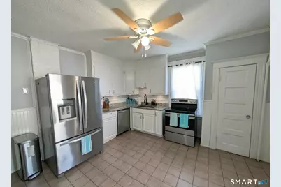 81 Lincoln Street, Enfield, CT 06082 - Photo 6