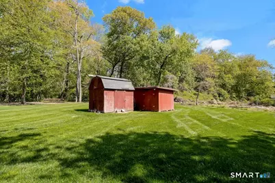 1090 Galloping Hill Road, Fairfield, CT 06824 - Photo 34