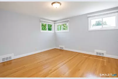 99 Iroquois Road, West Hartford, CT 06117 - Photo 26