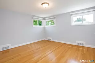 99 Iroquois Rd, West Hartford, CT 06117 - Photo 26