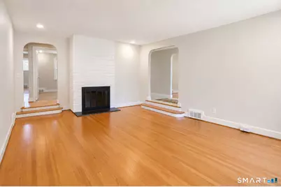 99 Iroquois Road, West Hartford, CT 06117 - Photo 6