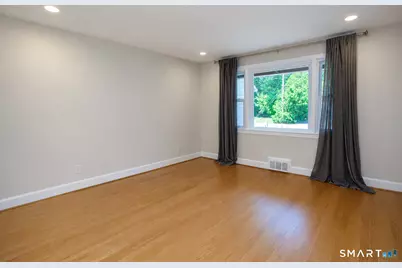 99 Iroquois Road, West Hartford, CT 06117 - Photo 8