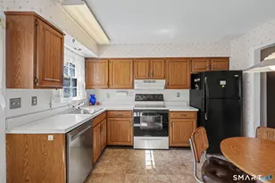 95 Hoyts Hill, Bethel, CT 06801 - Photo 16