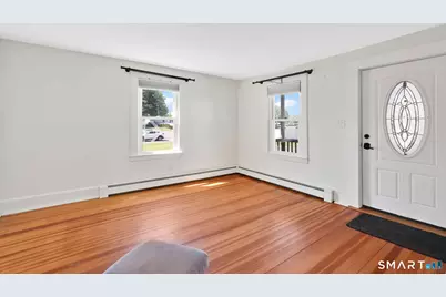 3 Warriner Avenue, Enfield, CT 06082 - Photo 8