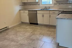 14 Elmview Cir, Waterbury, CT 06708 - Photo 4