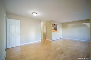 136 Pembroke Rd, Danbury, CT 06811 - Photo 2