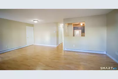 136 Pembroke Road #3-21, Danbury, CT 06811 - Photo 6