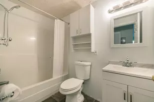 980 Lindley St, Bridgeport, CT 06606 - Photo 12
