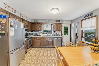 48 Cribbins Avenue, Shelton, CT 06484 - Photo 10