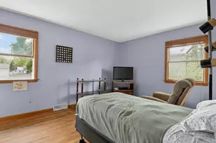 404 Ansantawae Rd, Milford, CT 06460 - Photo 10
