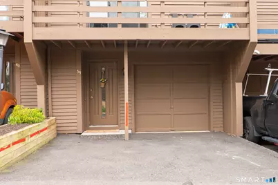 157 Shelter Rock Road #39, Danbury, CT 06810 - Photo 2