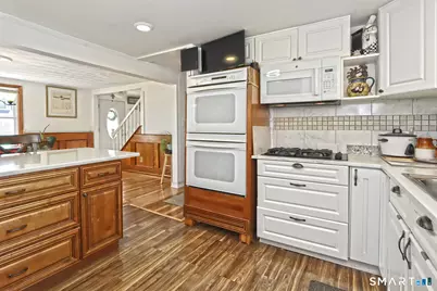 10 Glenmoor Drive, East Haven, CT 06512 - Photo 6