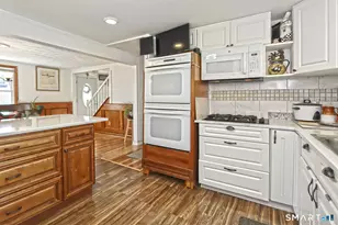 10 Glenmoor Dr, East Haven, CT 06512 - Photo 6
