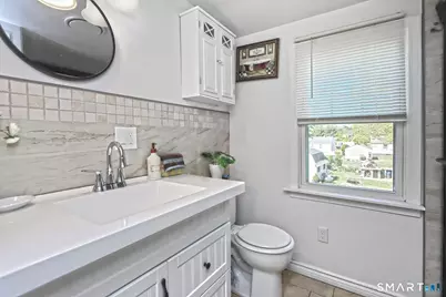 10 Glenmoor Drive, East Haven, CT 06512 - Photo 22
