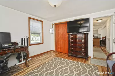 10 Glenmoor Drive, East Haven, CT 06512 - Photo 18