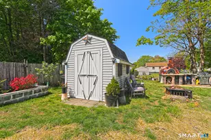 10 Glenmoor Dr, East Haven, CT 06512 - Photo 32