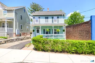 13 Hazel St, Stamford, CT 06902 - Photo 6