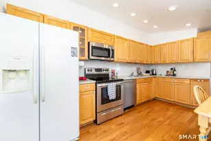 2 Barn Hill Rd, Bloomfield, CT 06002 - Photo 12