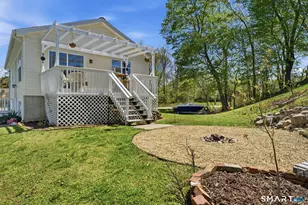 21 Chase St, Stonington, CT 06379 - Photo 28