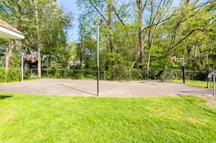 8 Rose Ln, Danbury, CT 06811 - Photo 18
