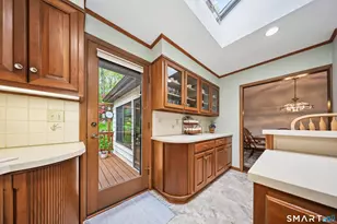 123 Evelyn Dr, Naugatuck, CT 06770 - Photo 14