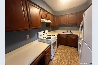 38 Padanaram Avenue #35, Danbury, CT 06811 - Photo 2