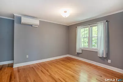 20 Wettleson Avenue, West Hartford, CT 06107 - Photo 30