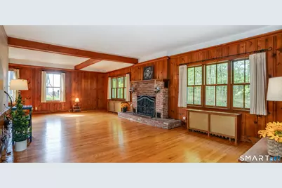 20 Wettleson Avenue, West Hartford, CT 06107 - Photo 6