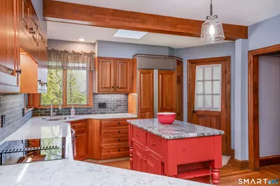 20 Wettleson Avenue, West Hartford, CT 06107 - Photo 12