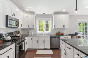 21 Juniper Rd, Bloomfield, CT 06002 - Photo 32