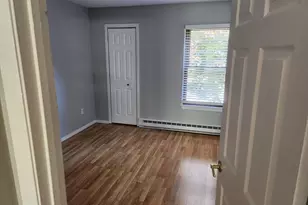 96 Wellington Dr, Farmington, CT 06032 - Photo 12